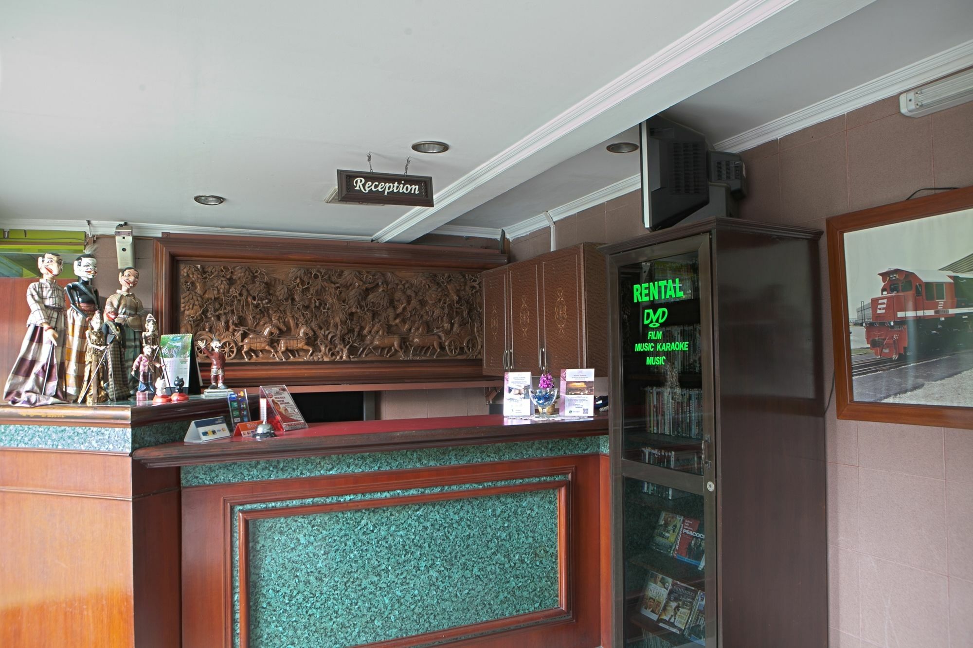 Reddoorz Plus Near Riau Street Бандунг Экстерьер фото