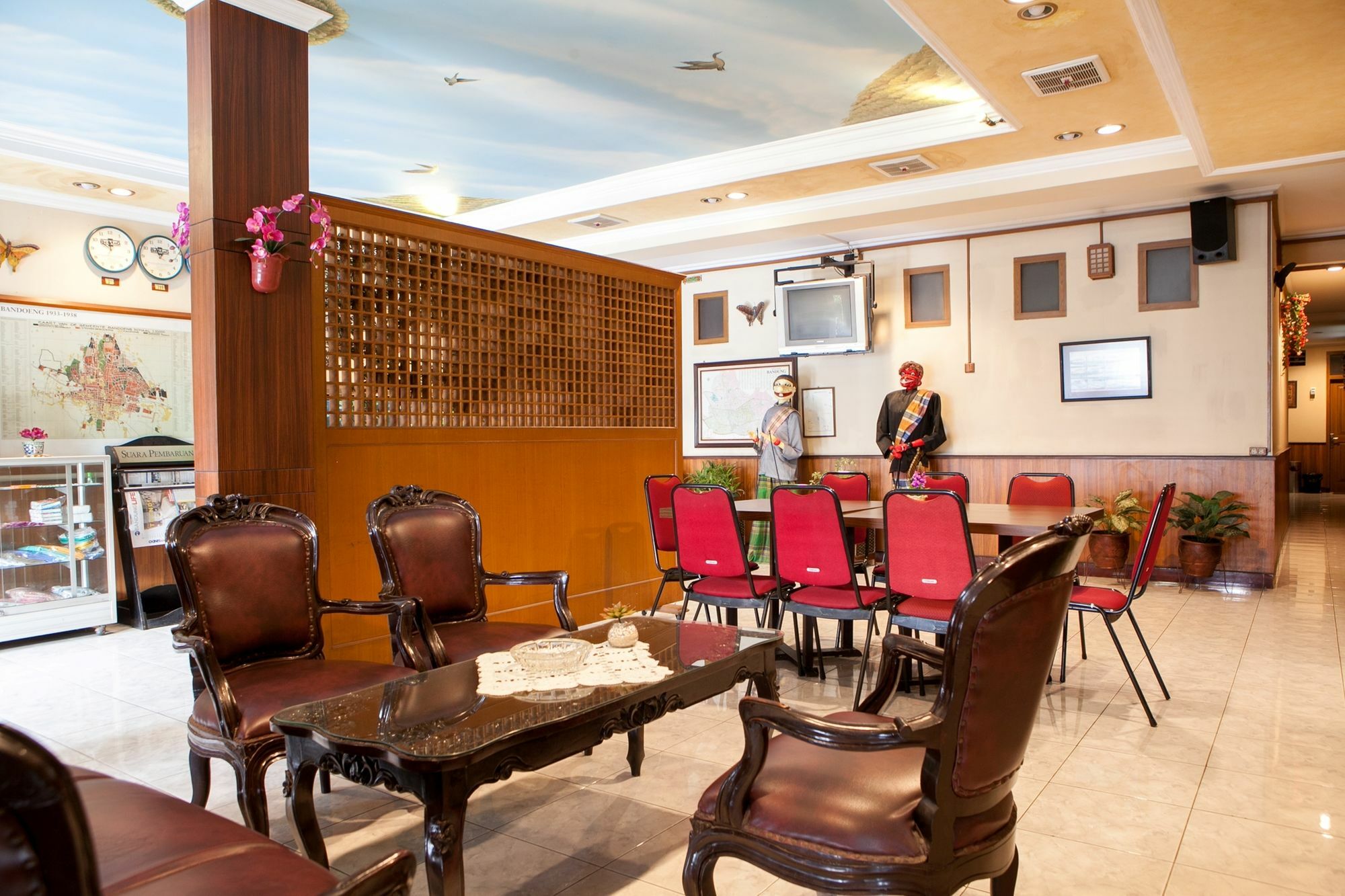 Reddoorz Plus Near Riau Street Бандунг Экстерьер фото
